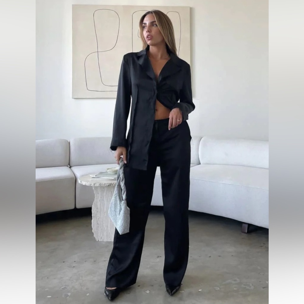 NWOT RUMORED LONDON CALLING PANT IN BLACK